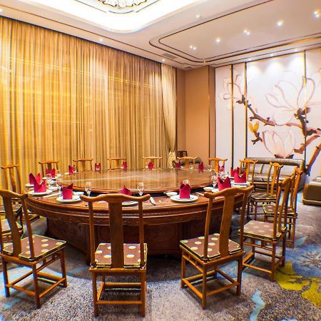 Zhongshan Guzhen Huayu Landmark Hotel Exterior foto